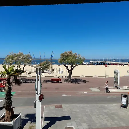 Apartamento T1 Centre-ville Avec Parking - Fr-1-319-467